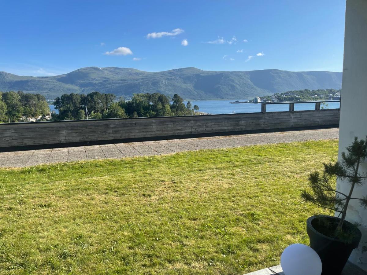 Fjord View Apartment In Alesund With Free Parking Exterior photo