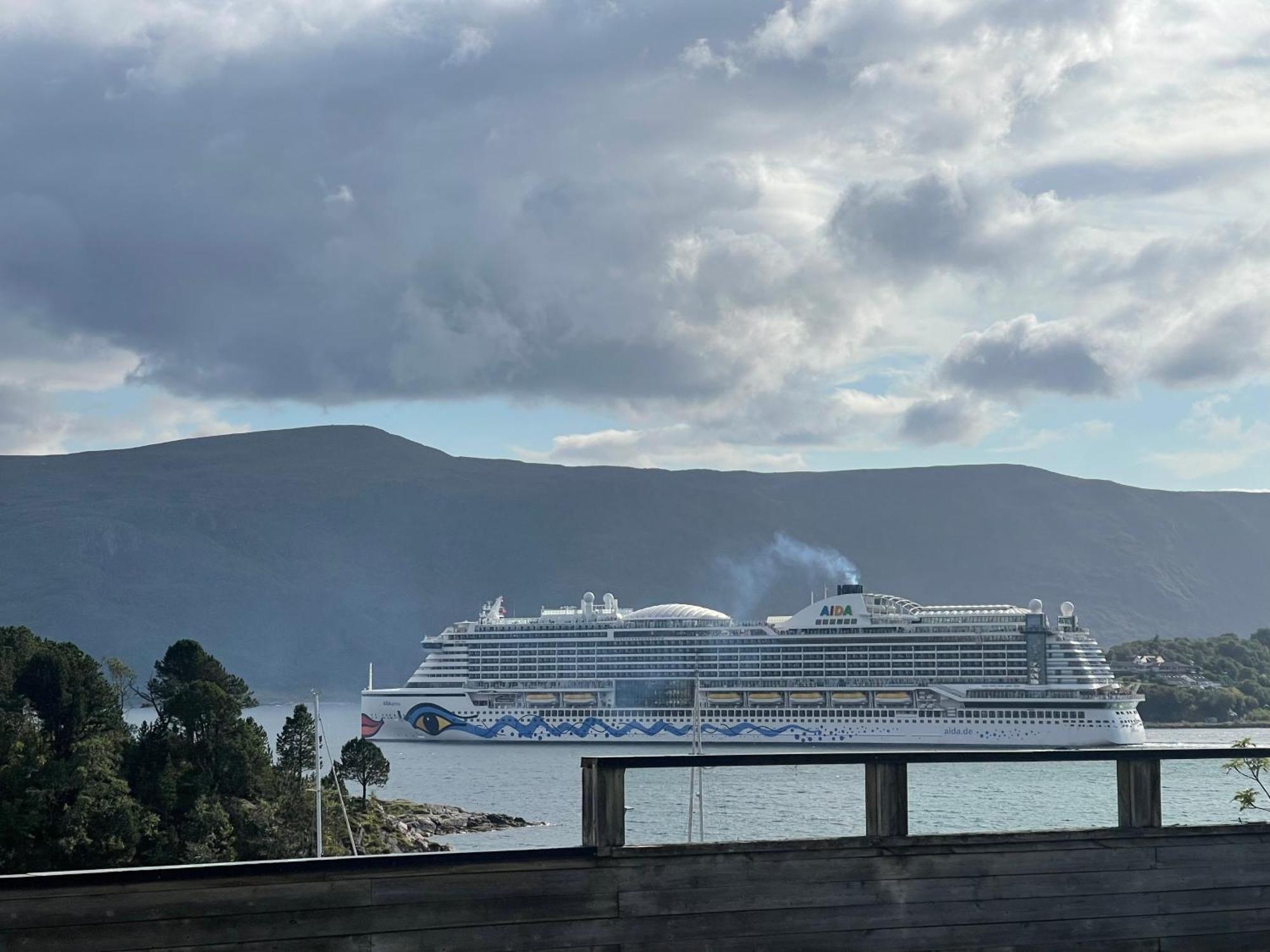 Fjord View Apartment In Alesund With Free Parking Exterior photo